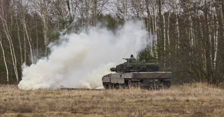 Leopardy z Ukrainy już w Polsce. Wyremontują je zakłady "Bumar-Łabędy"