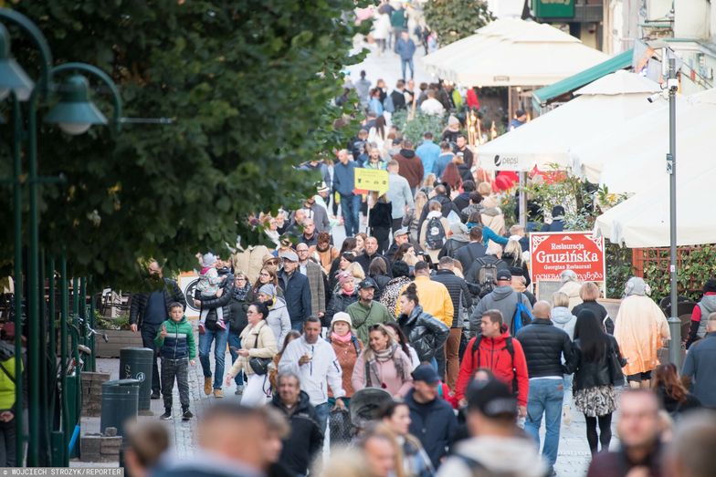 Duże różnice w płacach. Mediana znacząco niższa od średniej