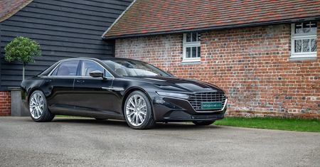 Lagonda Taraf na sprzedaż. Pewnie jej nie kupisz, ale przynajmniej poznasz ciekawe auto