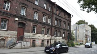 Chorzów: Podpalacz groził mieszkańcom. Podłożył ogień w kamienicy obok