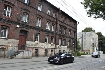 Chorzów: Podpalacz groził mieszkańcom. Podłożył ogień w kamienicy obok