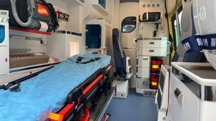 Opole: Ktoś rozpylił środek do odstraszania zwierząt. Ze szkoły podstawowej ewakuowano 183 osoby