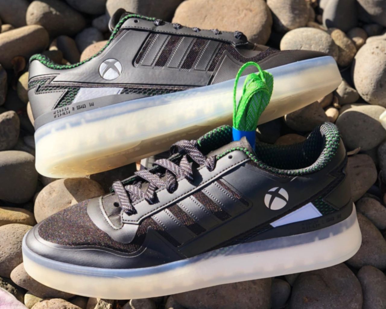 Xbox i Adidas oraz PlayStation i Nike łączą siły. Gracze dostaną buty