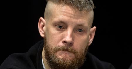 Sebastian Fabijański ZGOLIŁ BRODĘ! Fani w szoku: "10 lat młodziej" (FOTO)