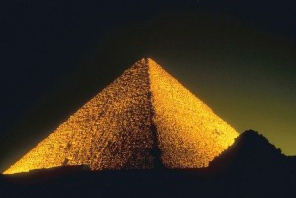 Chopin pod Piramidami