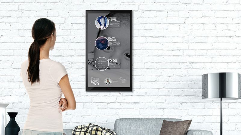 L. U. C. Y.: domowa asystentka głosowa ze zdolnością uczenia się 1