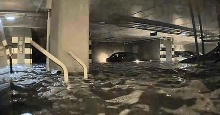Garaż zalany po sufit. Kamera Tesli nagrała, co działo się po nawałnicy w Warszawie