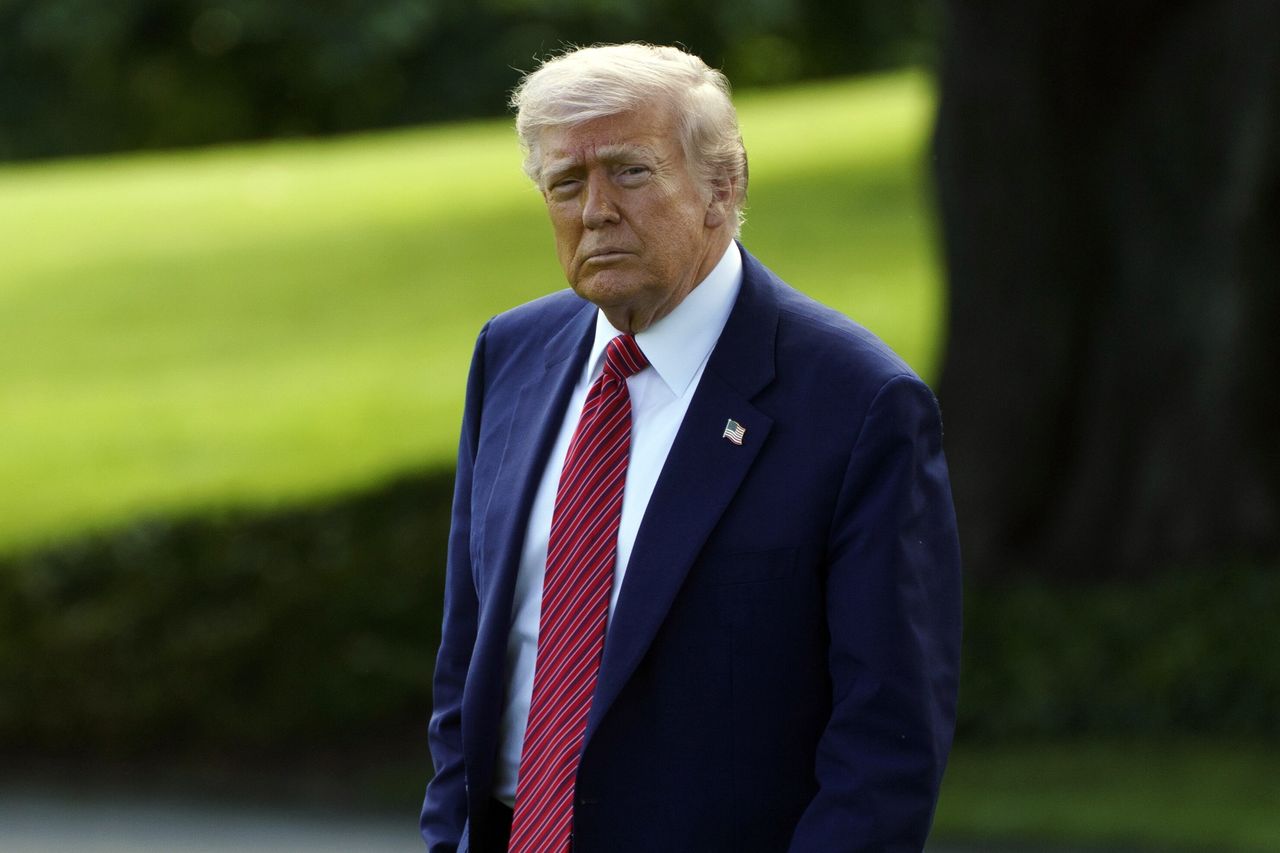 Trump's tariff threat sparks EU negotiation scramble