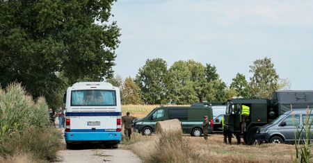 Obiekt w Osinach. Zakończyły się oględziny na miejscu eksplozji