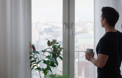 Zasłony z IKEI oczyszczą powietrze w mieszkaniu