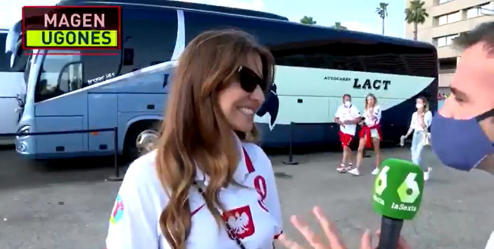 Anna Lewandowska rozprawia o przyszłości Roberta w rozmowie z dziennikarzem