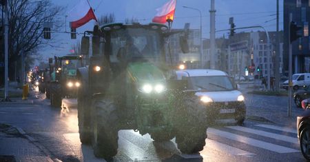 Uwaga! Rolnicy spontanicznie przejadą przez Lublin. Będą duże utrudnienia w ruchu [SZCZEGÓŁY]