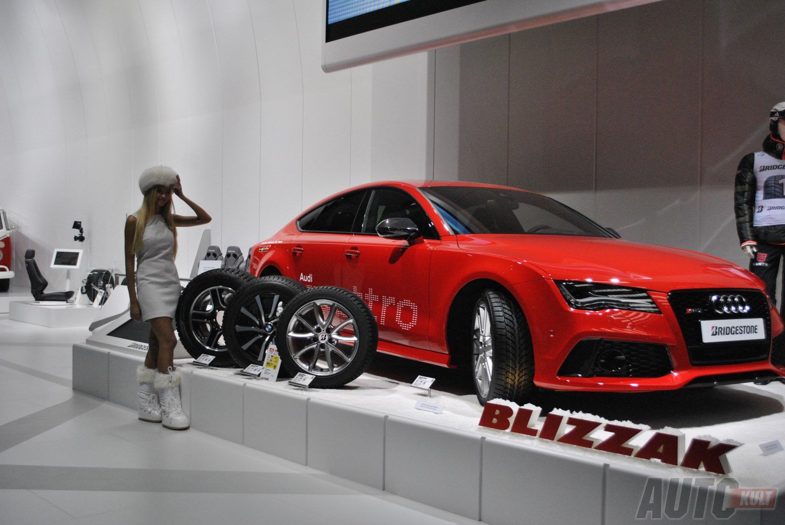 Hostessy Frankfurt Motor Show 2013 [galeria] 35