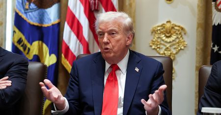 "Strata czasu". Trump zaatakował dziennikarkę i wykonał gest