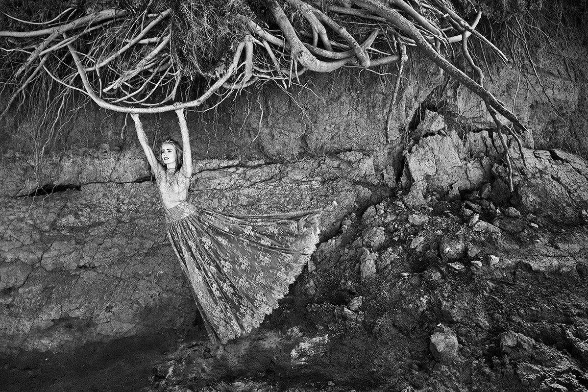 O Szymonie Brodziaku pisaliśmy wielokrotnie. Na początku roku mogliście też przeczytać u nas obszerny wywiad z fotografem: Szymon Brodziak: „Fotografia mnie nie interesuje".