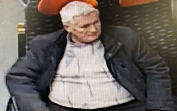 Policja wrzuciła zdjęcie. Oburzający czyn w pociągu