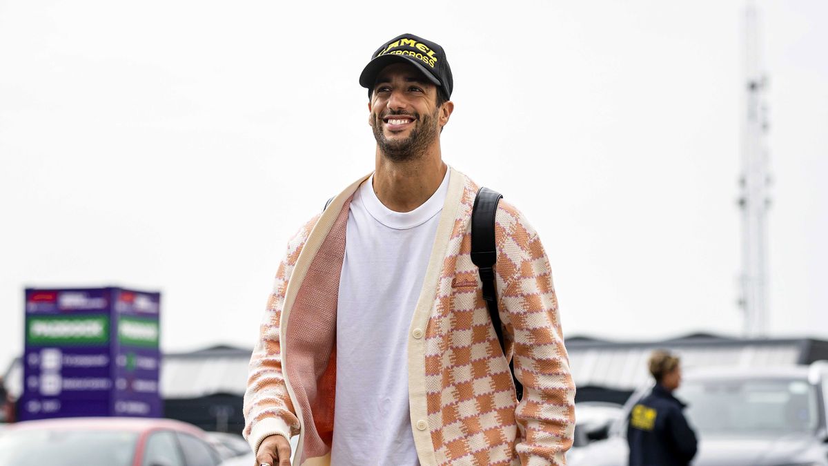 AlphaTauri driver Daniel Ricciardo of Australia arrives at Circuit Zandvoort racetrack in Zandvoort, Netherlands, 24 August 2023. The Formula 1 Dutch Grand Prix is held on 27 August 2023. EPA/Koen van Weel Dostawca: PAP/EPA.