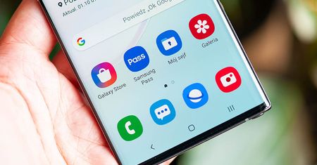 Smartfony Samsung wyświetlają dziwne powiadomienia. Już wiadomo skąd się wzięły