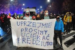 Strajk kobiet w Warszawie. Apel o solidarność z osobą przesłuchiwaną w prokuraturze