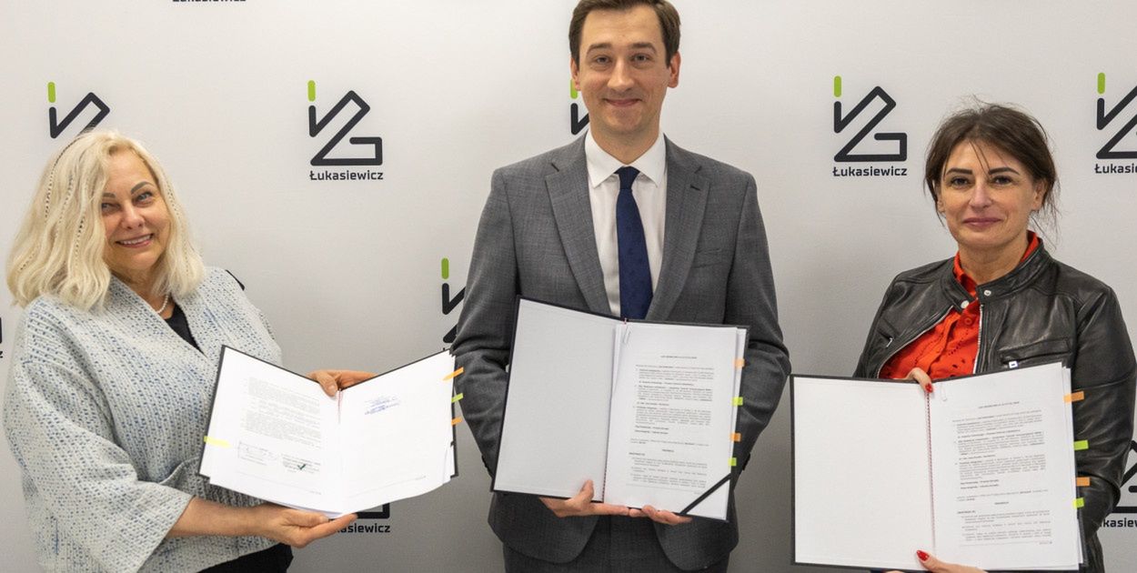 Sieć Badawcza Łukasiewicz udostępni osobom Głuchym klasykę polskiej i światowej li