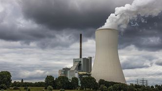 Elektrownia atomowa w Polsce. Komentarze po spotkaniu Trumpa i Dudy