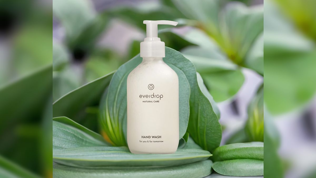 Claid AI pozwala dodać spersonalizowane tło wybrane ze 100 szablonów do zdjęcia produktowego. A co z fotgorafami i grafikami?