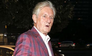 Ma 73 lata i musi pracować. Wprost mówi o "kasie"