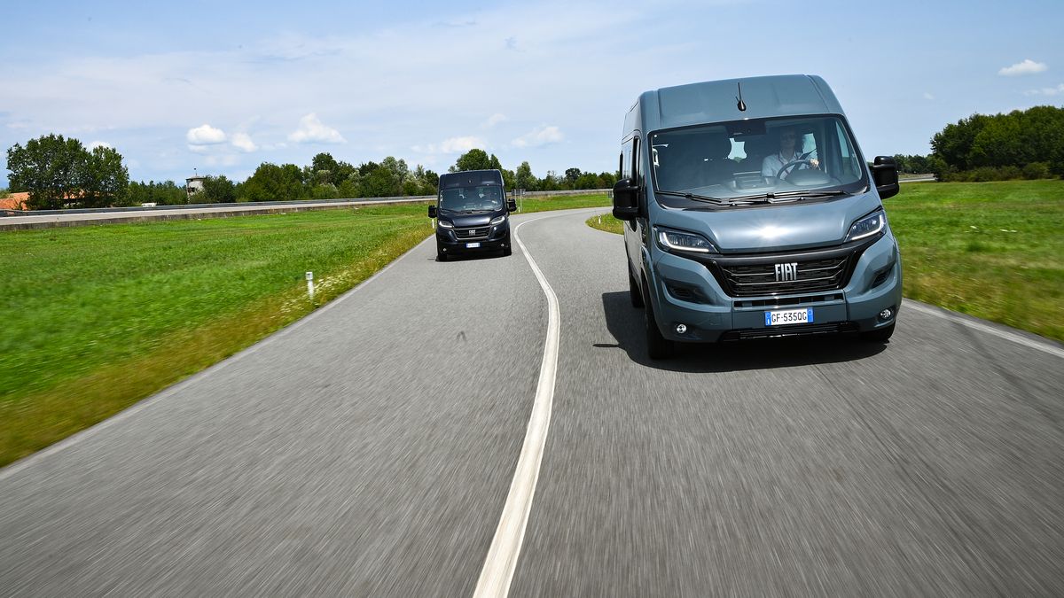 Tak, wygląda dokładnie tak samo jak zwykle. Tyle tylko, że teraz zapewnia autonomiczne prowadzenie drugiego poziomu i ma nowe wnętrze.
