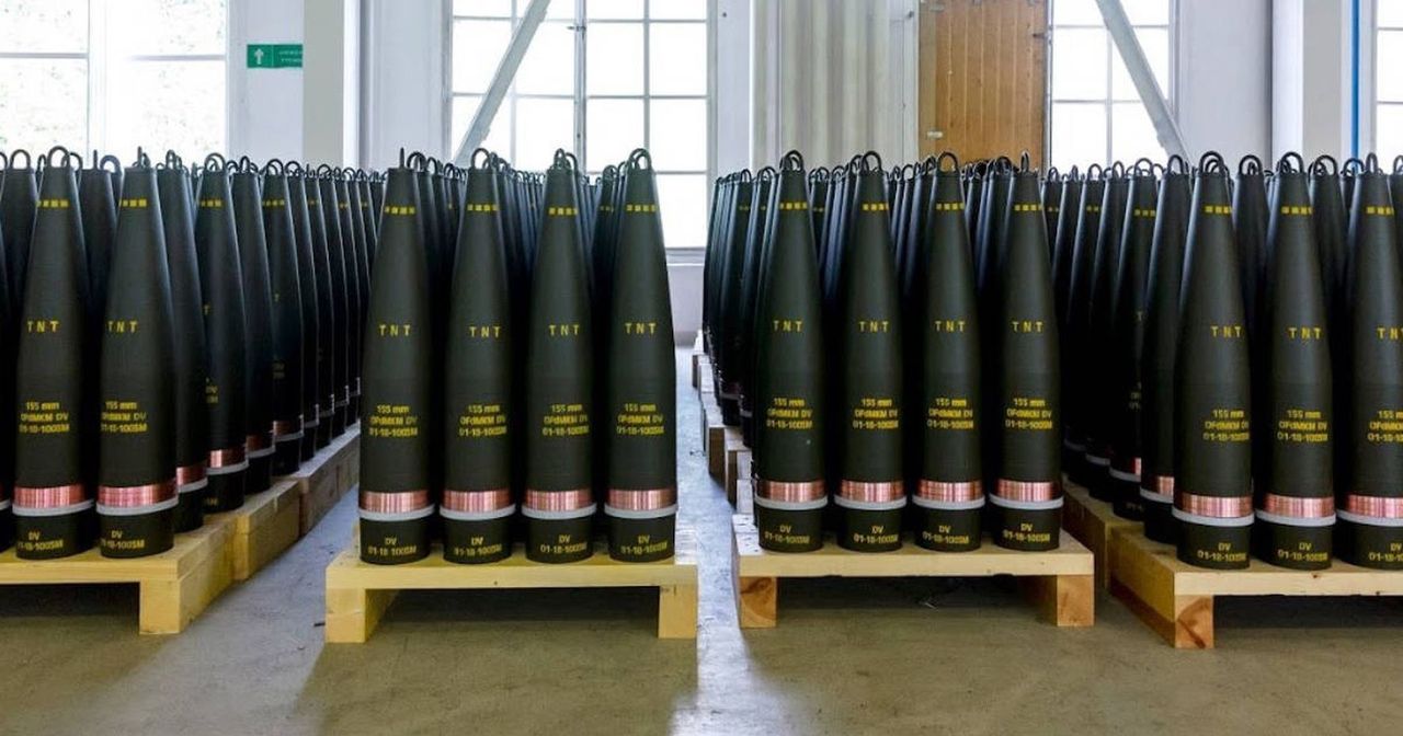 155 mm caliber artillery ammunition