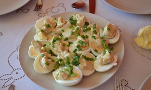 Tego lepiej nie łączyć z jajkami. W święta łatwo o błąd