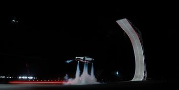 "Latająca Tesla" podbiła sieć. Memy wygrały z dyskusją o parametrach