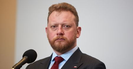 Łukasz Szumowski pod ostrzałem. "Moje dzieci czytają, czego to nie ukradłem"