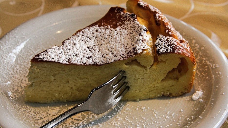 Co zrobić, aby sernik był idealnie puszysty i wilgotny? Sprawdź w galerii zdjęć.