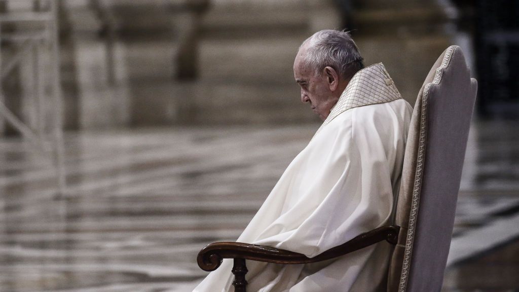 papiez franciszek kosciol raport o pedofilii francja