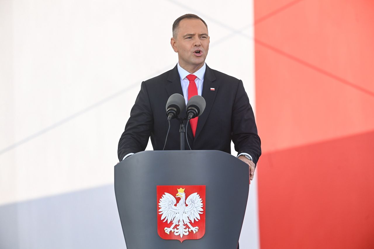 "Rzuca wyzwanie Tuskowi". Brytyjski dziennik ocenia Karola Nawrockiego