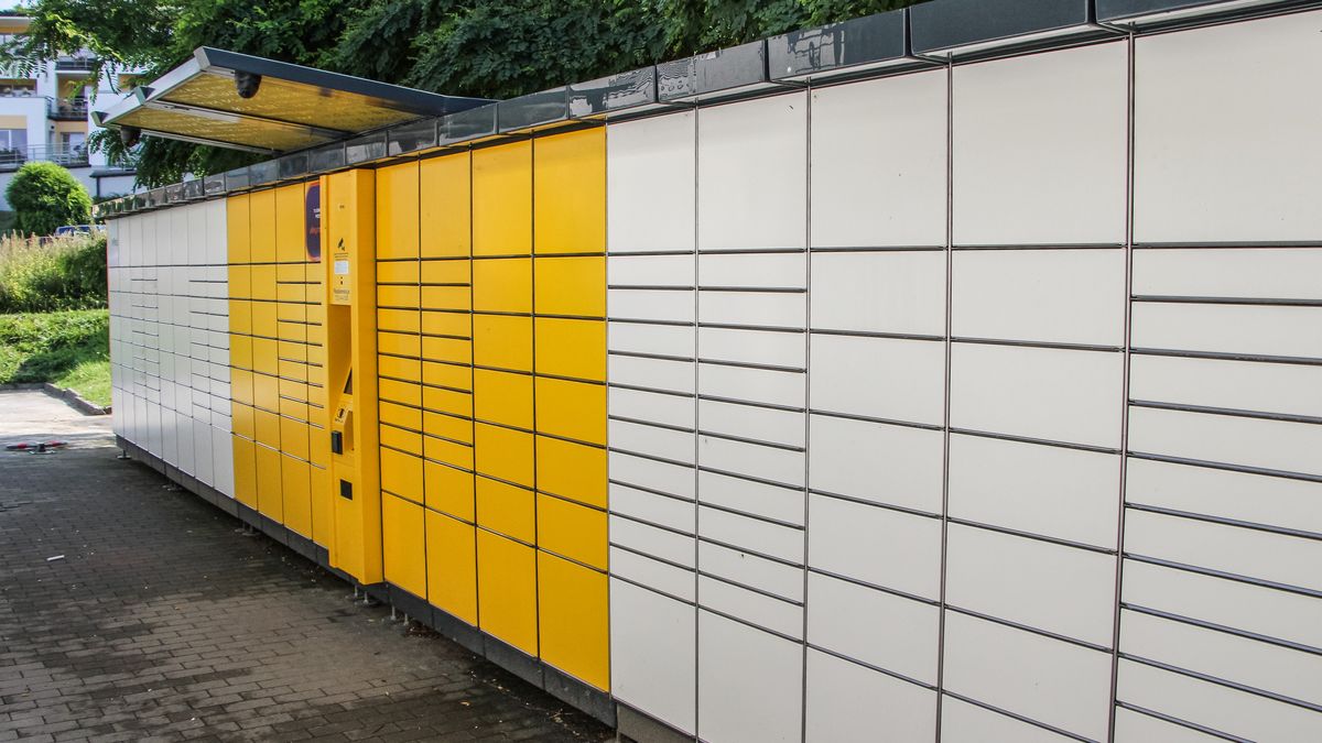 Niebezpieczna przesyłka w paczkomacie