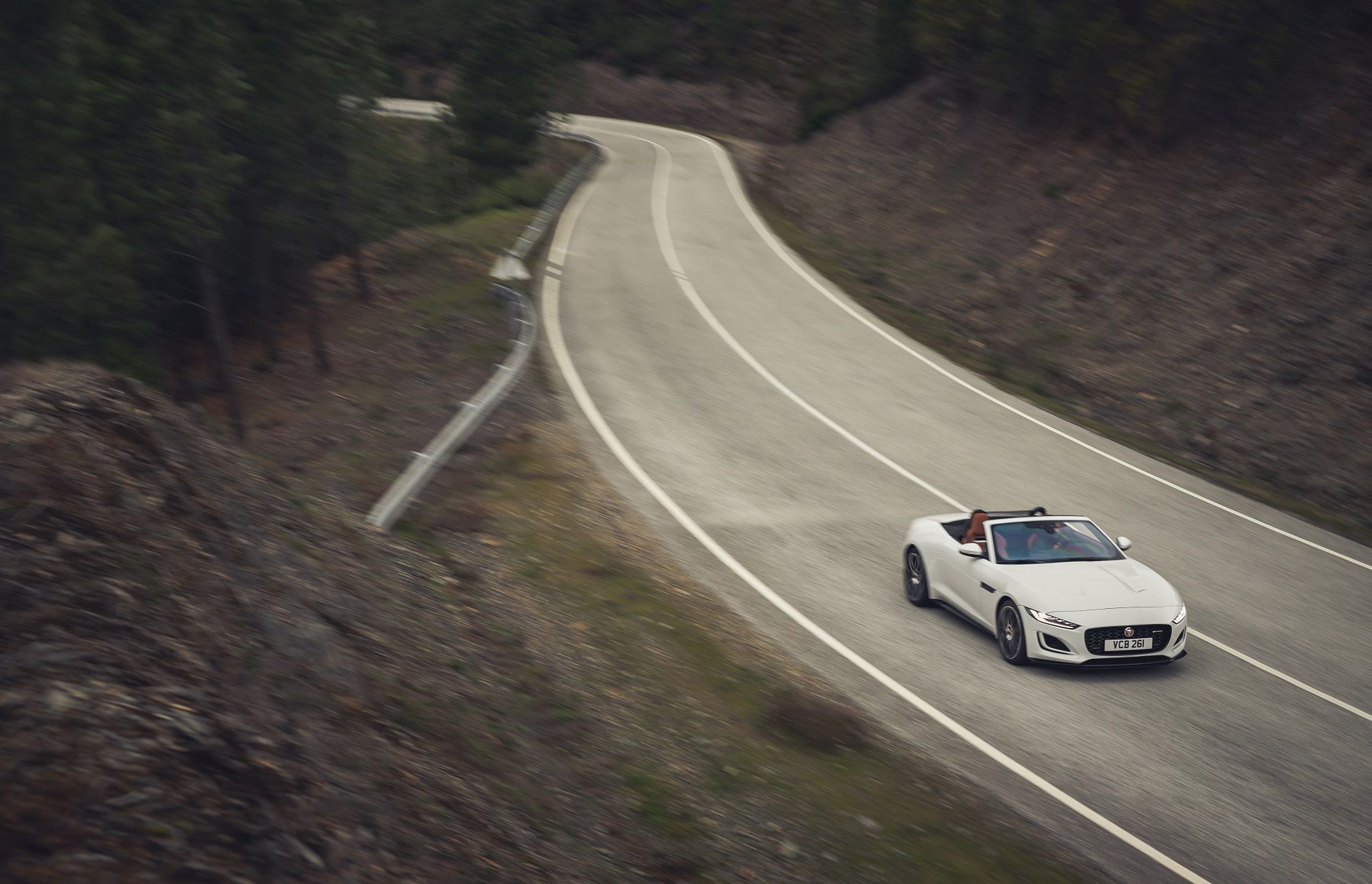 Jaguar F-Type Convertible P450 (2020) (fot. Jaguar)