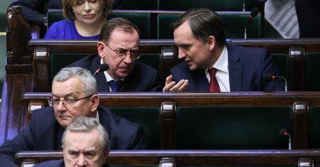 Ministrowie szantażowali się nawzajem? "Taka świadomość w rządzie była"
