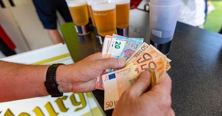 Złoty najsilniejszy od 2018 roku. Psychologiczna granica przekroczona