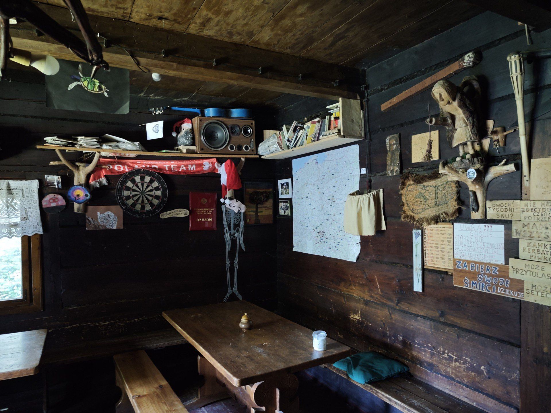 Klimatyczne wnętrze chatki