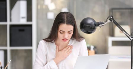 Angina ropna – objawy, leczenie