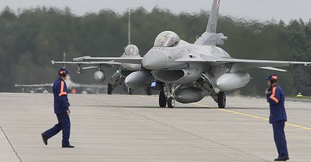 Przeprowadzka F-16