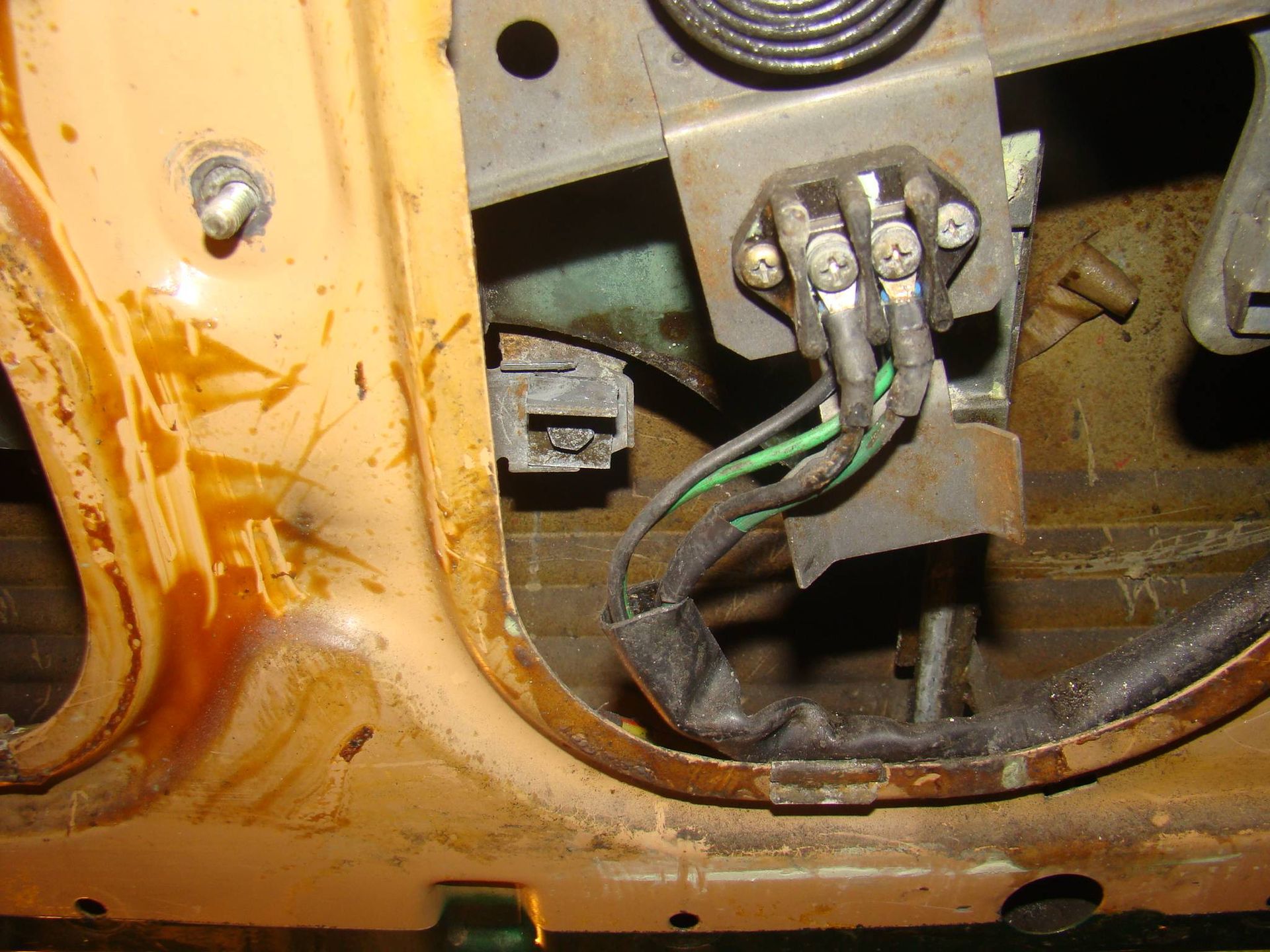 Mercedes 450 SL (R107) - rozbrajanie drzwi 8