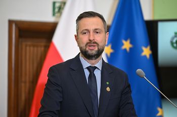 Szef MON spotka się z Nawrockim? "Jestem gotowy"
