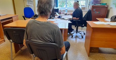 Myślał, że rozmawia z dzieckiem. 5 lat więzienia? Policja: Może dłużej