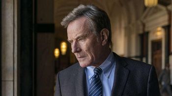 10 odcinków kryminalnego thrillera z gwiazdą Breaking Bad może podbić SkyShowtime. Wciągający serial, który pochłoniesz w jeden weekend
