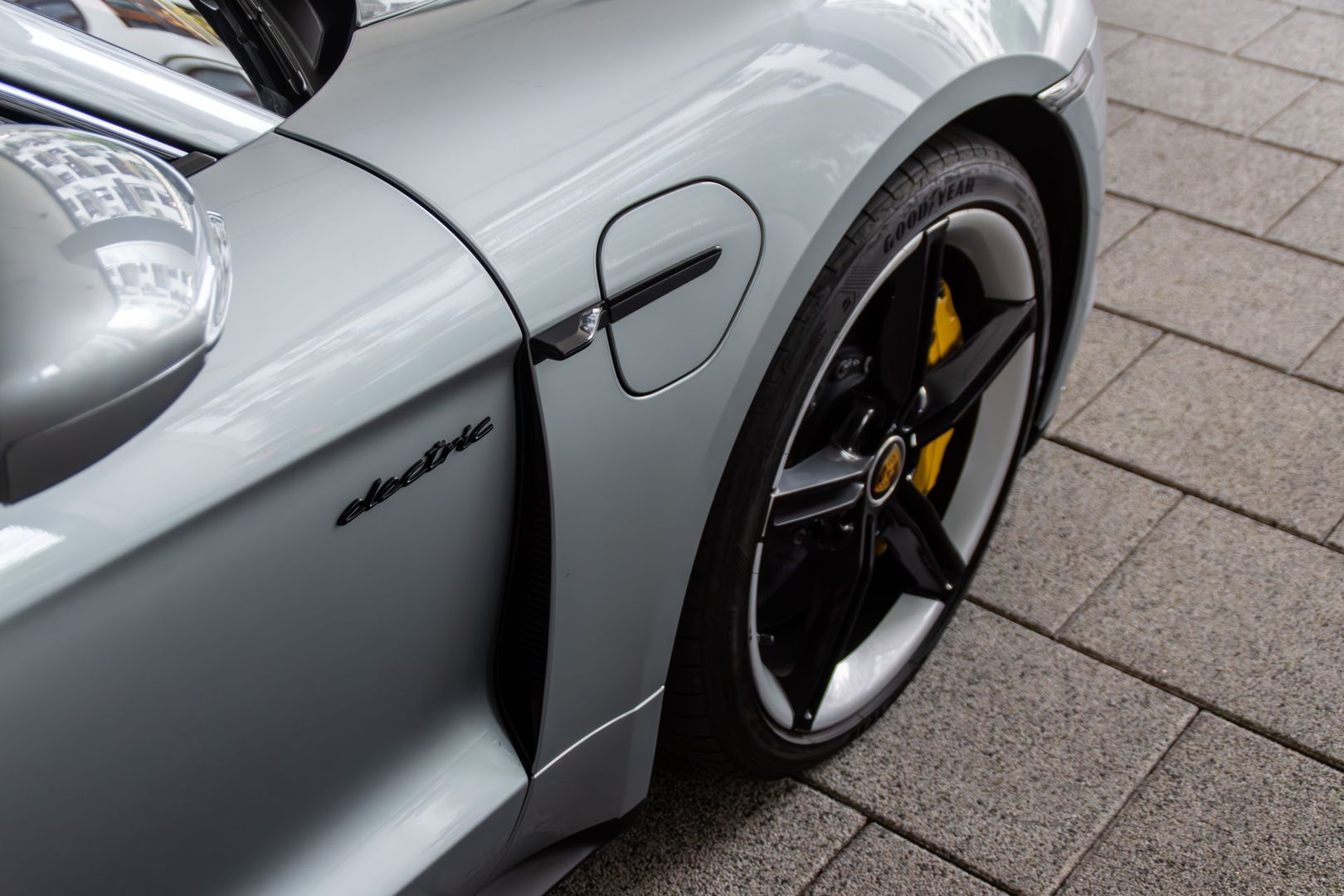 Porsche Taycan Turbo S Sport Turismo