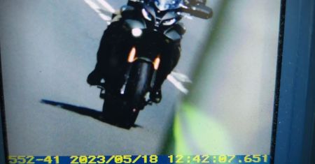 Przesadził w zabudowanym. Motocyklista pożegnał się z prawem jazdy