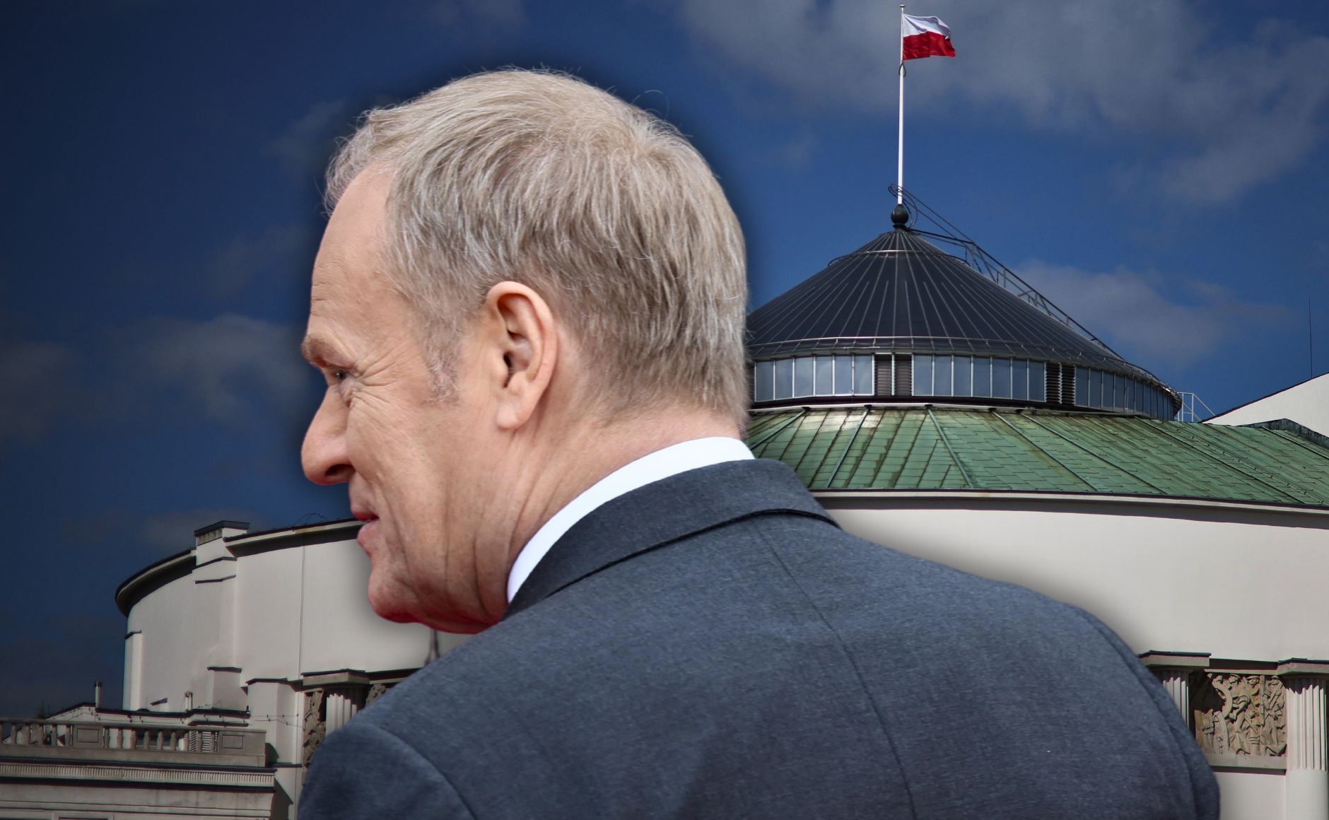 Sondaż: Prawica rządzi, mimo że mniej ją ceni