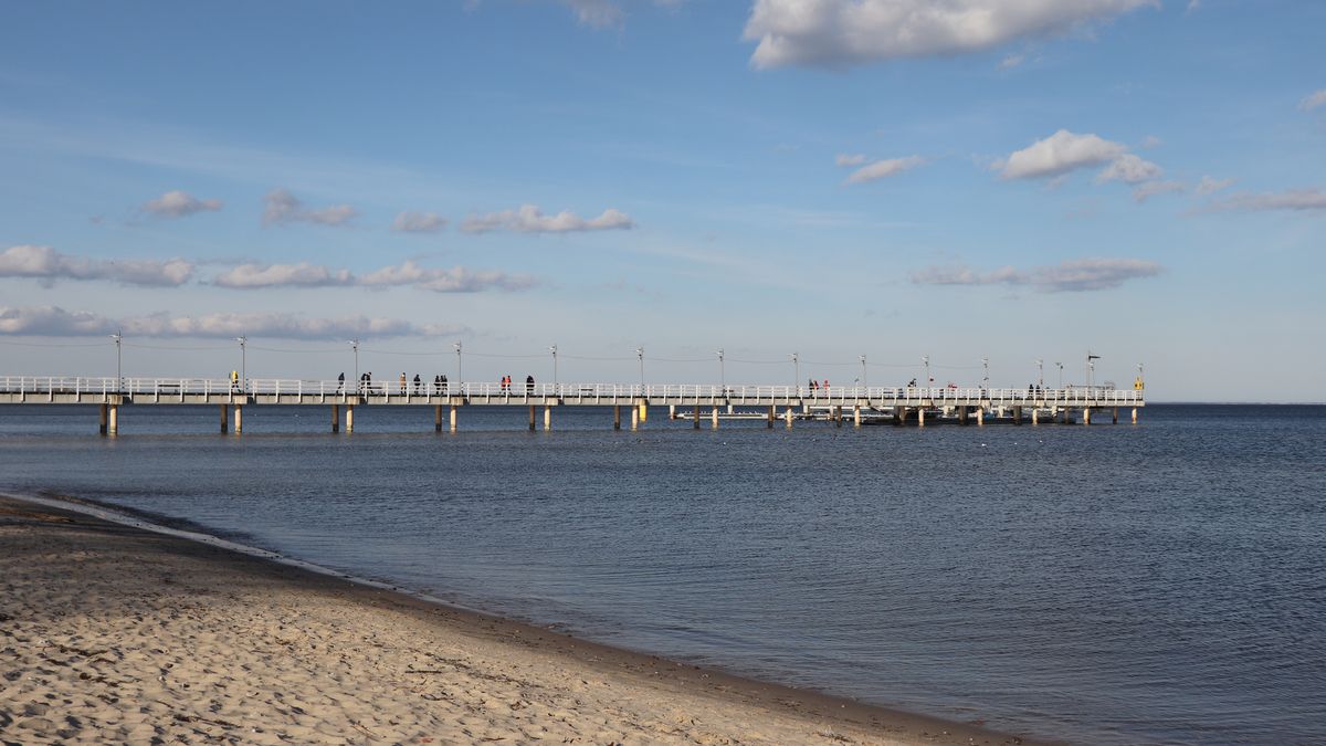 Morze wyrzuciło ciało 78-latka w Mechelinkach